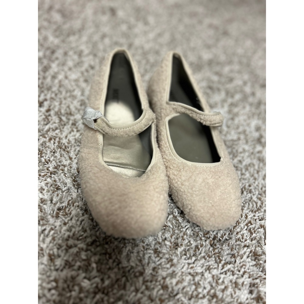 Mixit Womens Cream Faux Shearling Mary Jane Ballet Flats Size 8